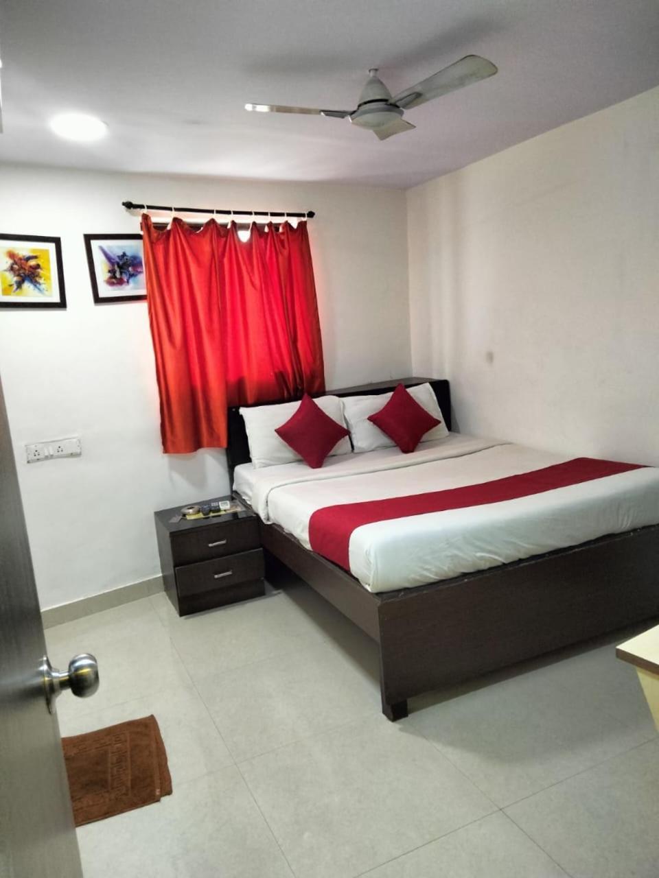 Hotel Sunflower 3*