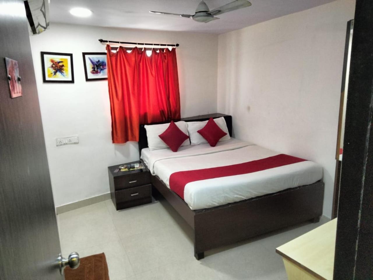 Sunflower Hotel 3*